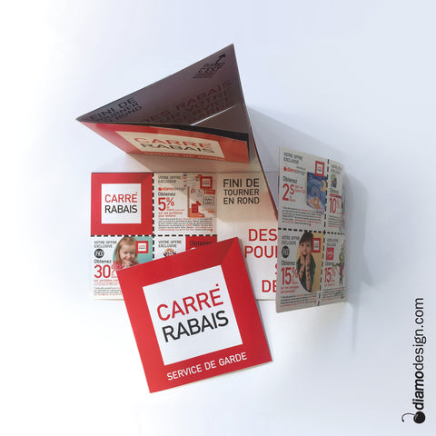 Exemple imprimé du dépliant publicitaire CARRÉ RABAIS : coupons de publicité envoyés par la poste aux garderies du Québec.