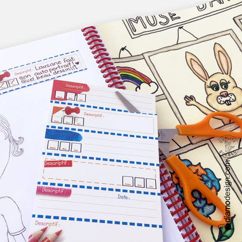  Faites un portfolio de l'enfant à l'aide des étiquettes de présentation des oeuvres de l'enfant, telles que dessins et bricolages.